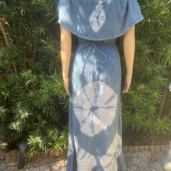 BILLABONG BLUE & WHITE BATIK MAXI DRESS - Picture 6 of 14